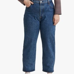 Plus size rib cage, straight ankle Levi’s